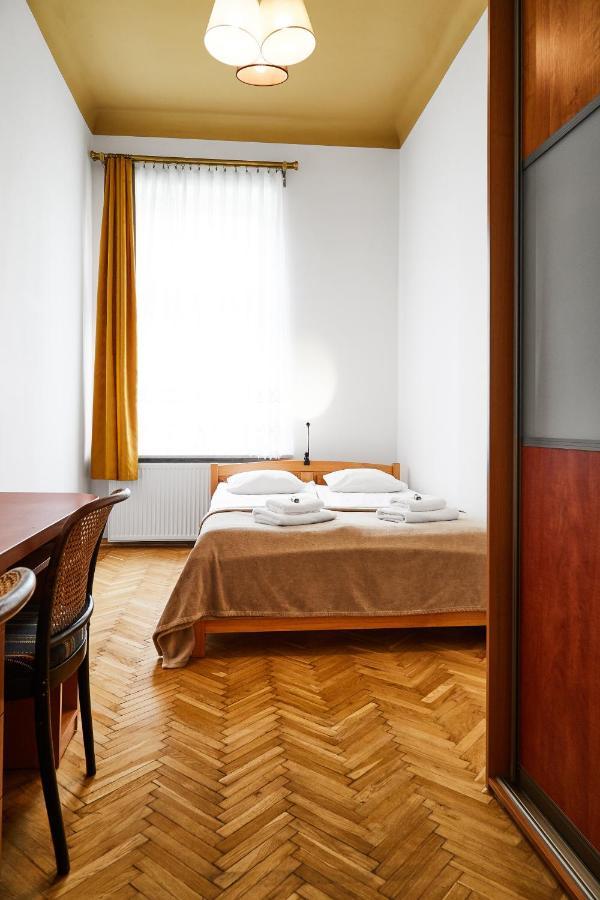 Top Location Apartments Topolowa Street クラクフ エクステリア 写真