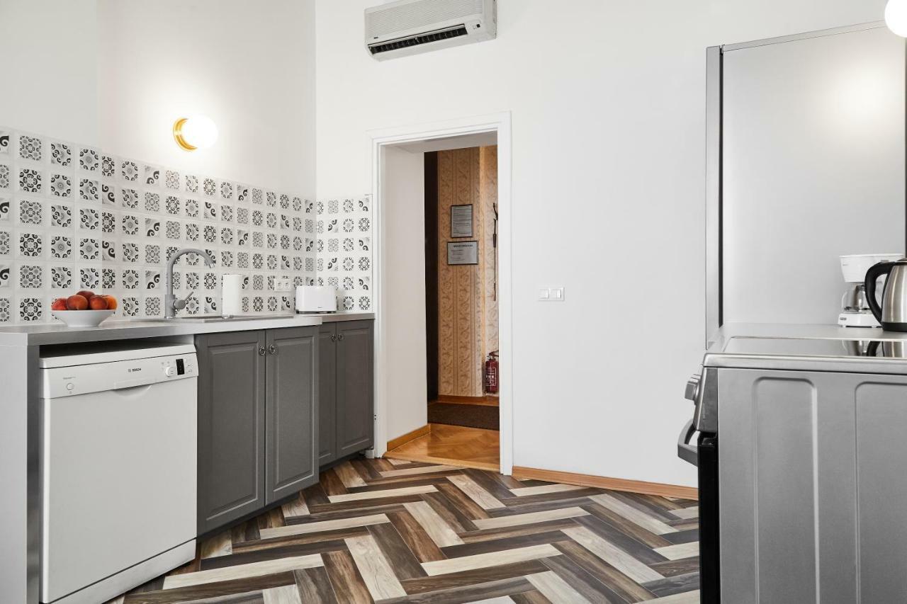 Top Location Apartments Topolowa Street クラクフ エクステリア 写真